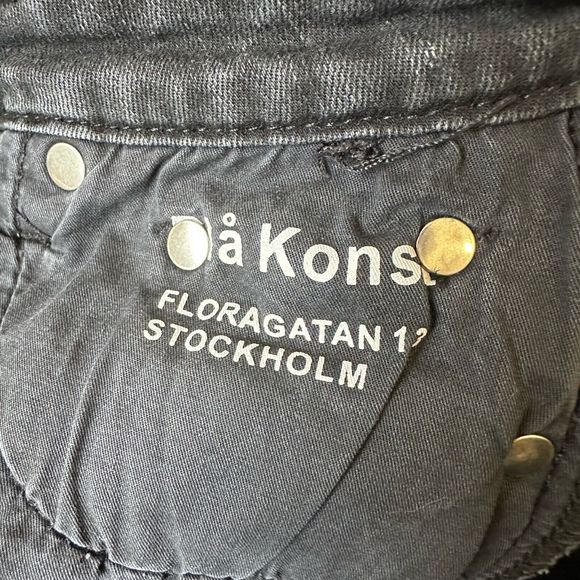 ACNE STUDIOS BLÅ KONST Cut-Off Skinny Jeans in Heathered Black - Picture 8 of 12